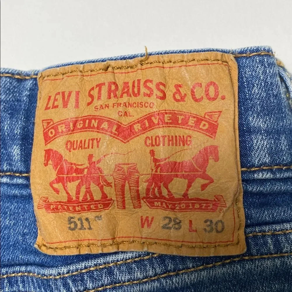 Levi’s 511 Cutoff Denim Shorts W28 L30 Frayed Hem Distressed Medium Wash